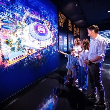 FC Barcelona: Immersive Tour - Immersive Tour + Audioguía (Accesos de 13:30h a 18h)