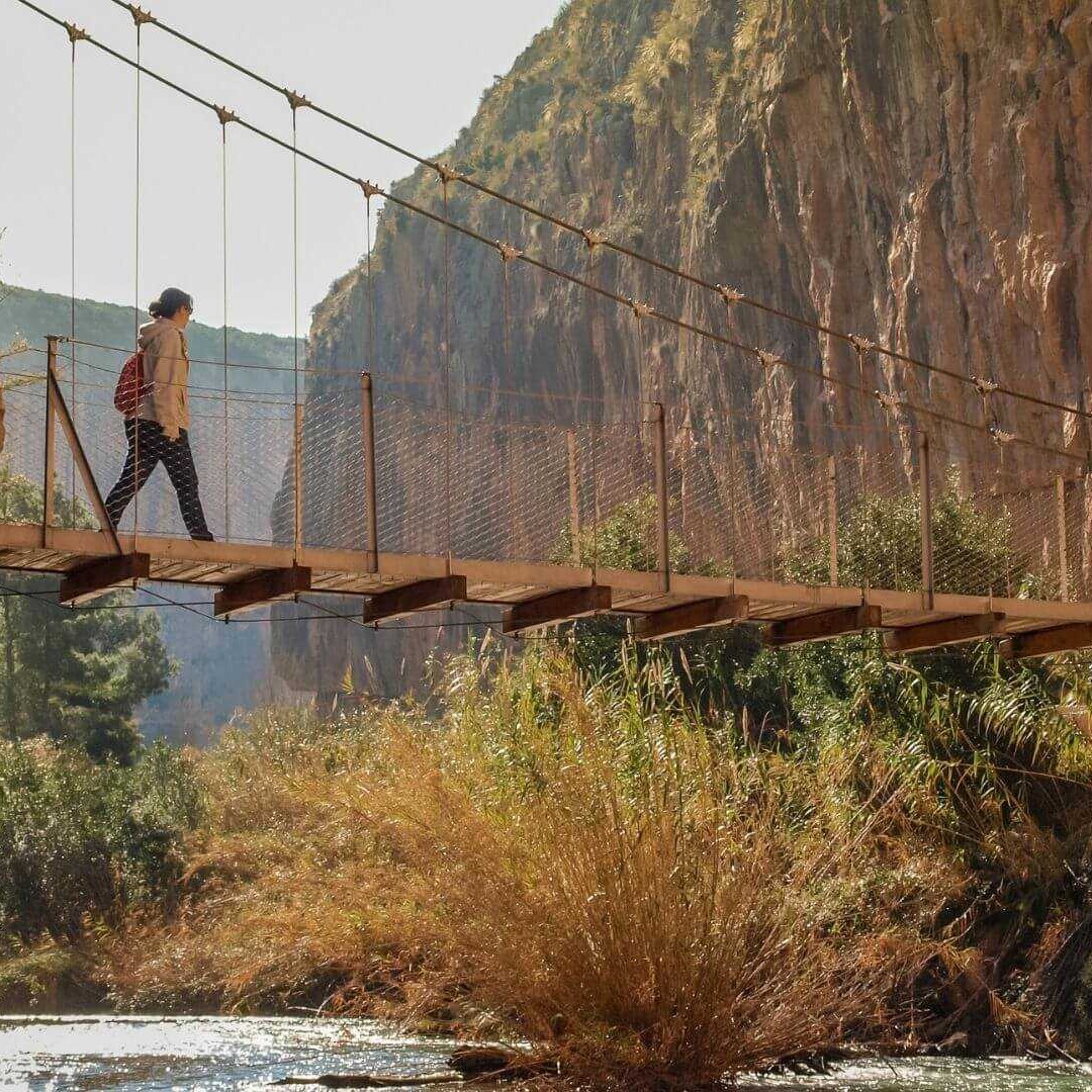 Excursiones de 1 día desde Valencia - Chulilla y sus puentes colgantes desde Valencia