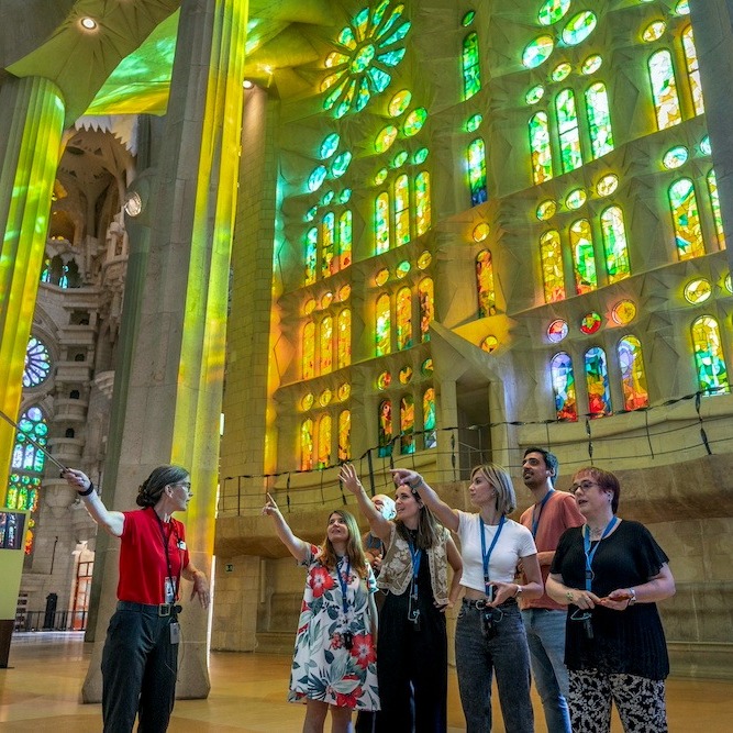 Visitas Sagrada Familia - Visita con Acceso Rápido a La Sagrada Familia - Castellano e Inglés
